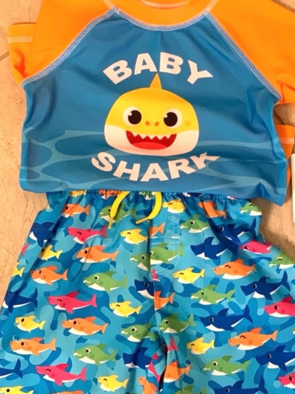 Nickelodeon Baby Shark Rashguard Top & Trunks Set - Picture 4 of 6
